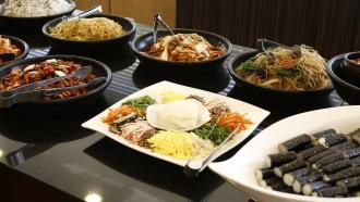various food items in a Chinese buffet