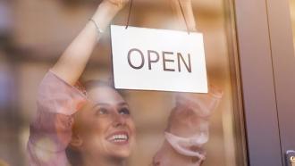 Manitoba reopening Aug 7