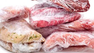 How to safely handle frozen food